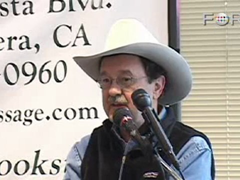 Jim Hightower: Clinton and Obama on the Attack