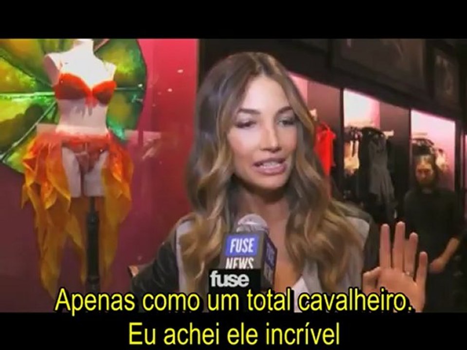 Modelos da Victoria's Secrets falam sobre performance de Justin Bieber no VS Fashion Show 2012 - LEGENDADO