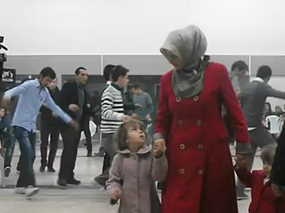 Kayabeli'nde bir düğün havası-Mehmet SOLMAZ