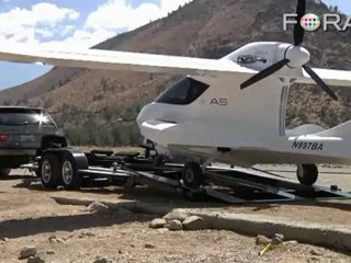 The ICON A5: A Plane You Park in the Garage