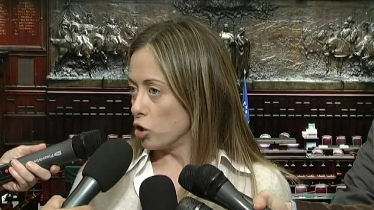 Meloni - Non si può tornare indietro, Berlusconi si presenti alle primarie (27.11.12)