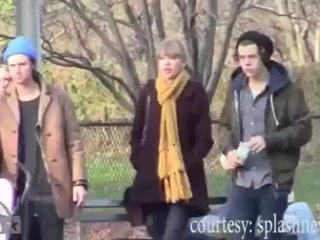 Taylor Swift & Harry Styles Canoodling in Central Park