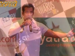 Kareena Kapoor's FEVICOL song launch on Bigg Boss 6 - 1st December 2012