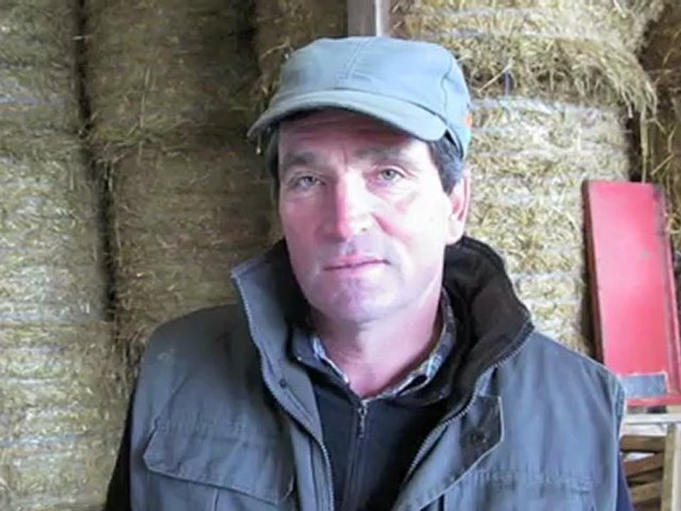 Welles-Pérennes: Régis Bizet propose un distributeur automatique de pommes de terre