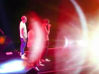 Harry Styles montre le soutien de ses fans, littéralement