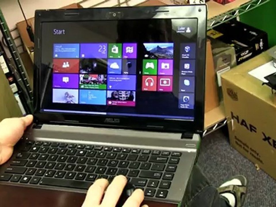 Logitech t620 Touch Mouse for Windows 8 Unboxing & Demo Linus Tech Tips