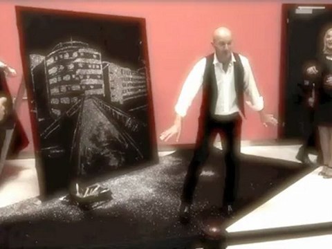 painter-performer with glue and glitters-sparkles