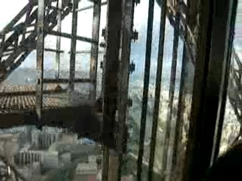 Eiffel Tower Ascent - Level 2 to Level 3