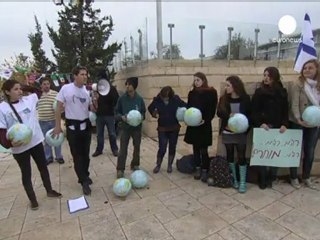 Israeli party protests against E1 settlement plan