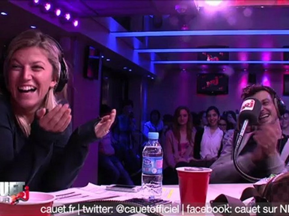 Deux meufs se font griller en beauté au super jeu