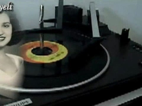 Ayla Büyükataman ♪♪♪ Bir Gülle Benim Gönlümü Gülzara Çevirsen