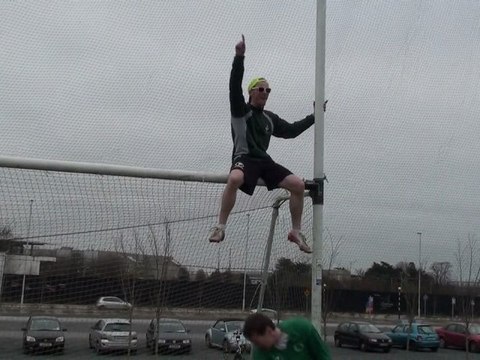 Ultimate Frisbee Trick Shot