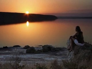 ERKİN KORAY-HAYAT BİR TESELLİ