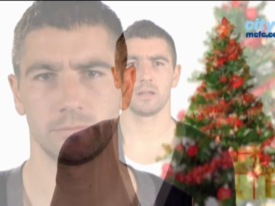 Jingle Bells: Es weihnachtet sehr - mit ManCitys Kolarov