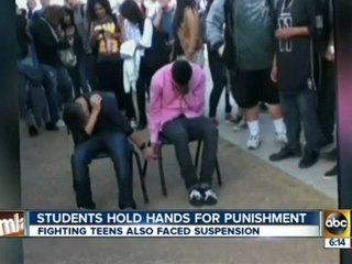 Punition pour bagarre : ils doivent se tenir la main devant leurs camarades