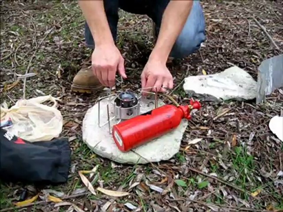Demonstrating MSR Dragonfly Backpacking Stove