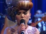 Paloma Faith - Picking Up The Pieces @ David Letterman