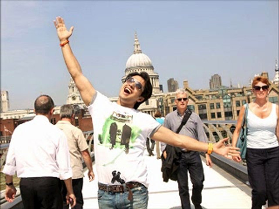 London Paris New York (2012) online watch www.hdmoviespool.com