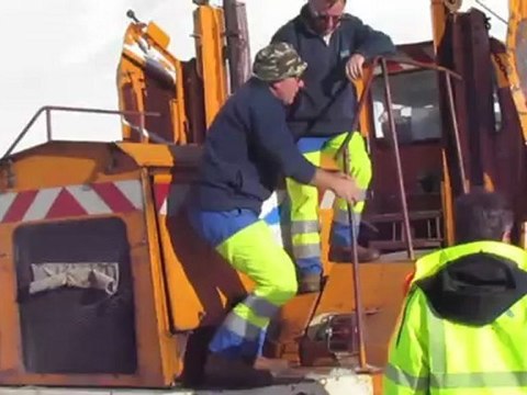 deneigement de la route qui mène à barèges par le conseil général des Hautes-Pyrénées