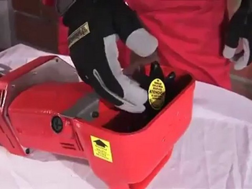 Máy cắt tường Macroza  call 0917 726 192 Mr Việt