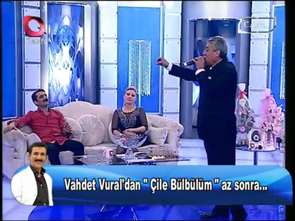 FLAŞ  TV LATİF DOĞAN  ŞOVDA  BÜYÜK USTA YORUMCU VAHDET VURAL  GENÇLİĞİM