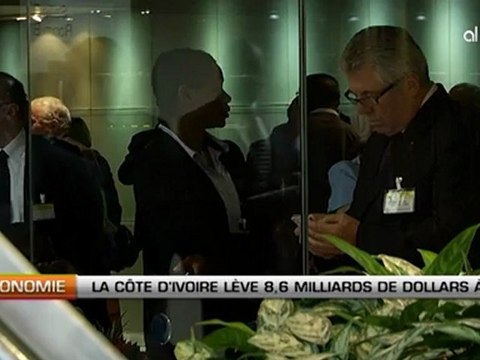 La Côte d’Ivoire lève 8,6 milliards de dollars à Paris