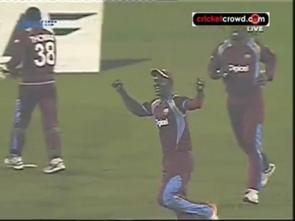 All-round Sammy helps West Indies draw level