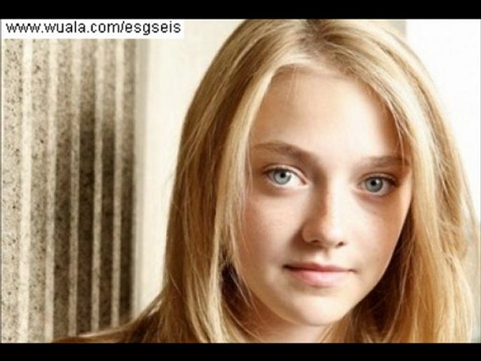 share post send very innocent cute blonde teen girl dancing