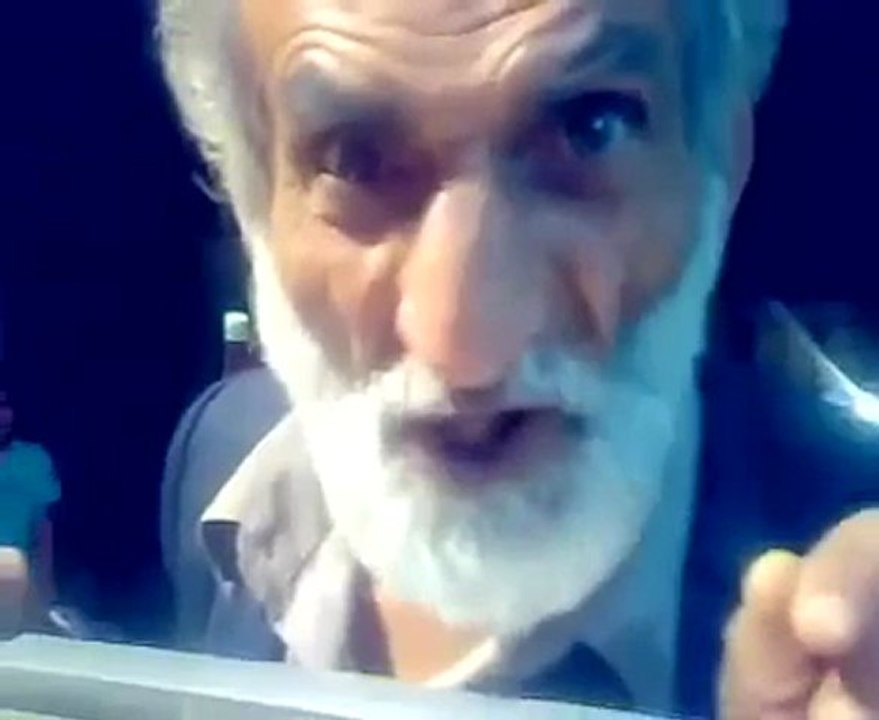 yasli dede,den müthis taklitler