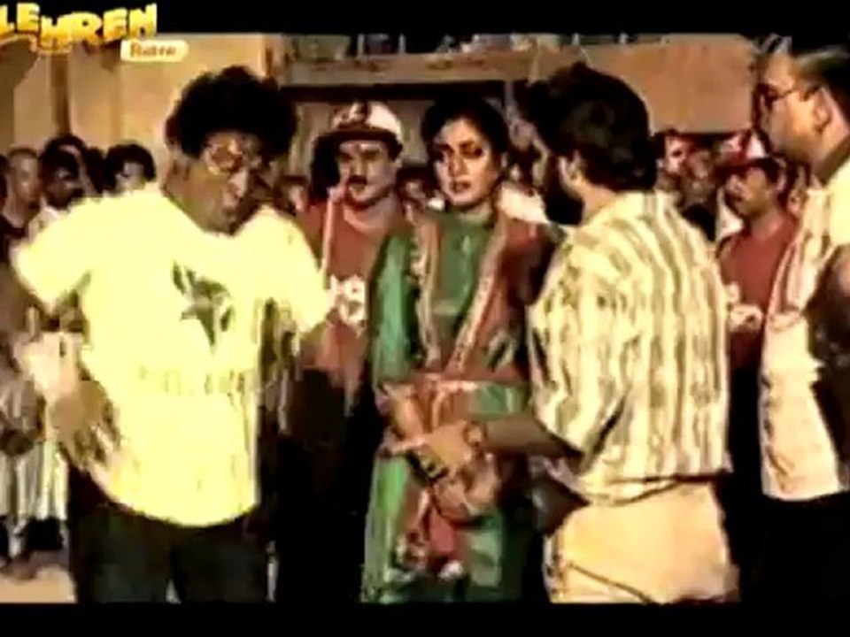 Dharmendra On The Sets Of Farishtay