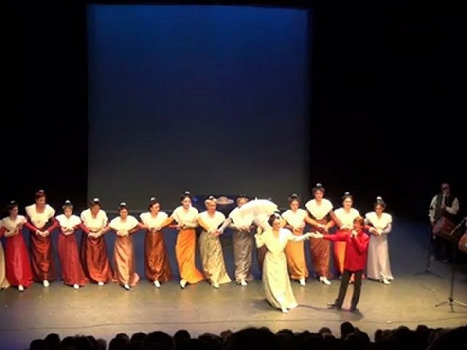 ANNIVERSAIRE DE L'OUSTAU D'AVIGNON GUY BONNET ET LE RUBAN DE PROVENCE