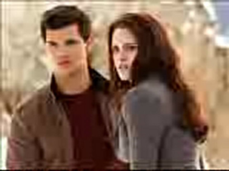 Watch breaking dawn 2 Online Full Movie Streaming  hdmoviesvision.com