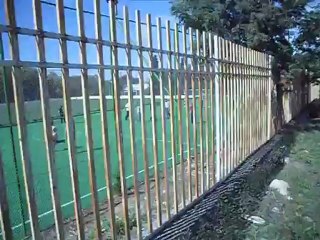 футбол в Ивановке (девушки против мальчиков) - www.ivanovka.net