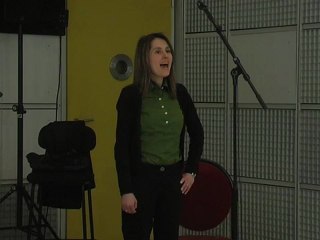 Evdokija Danjloska performing with OMax