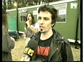 Everybody hates Brian Tichy (Skid Row)