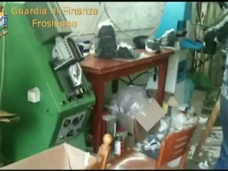 Frosinone - GDF, contraffazione (20.11.12)