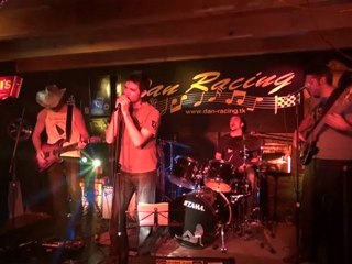 Jaqueline rig it small