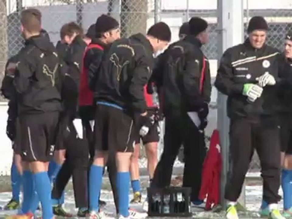 2. Liga: Eintracht Braunschweig fährt mit Respekt nach Köln