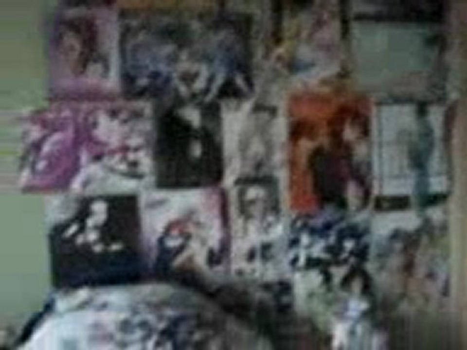 Visite de ma chambre! =)