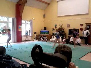 téléthon 2012 avec la gymnastique de villeneuve