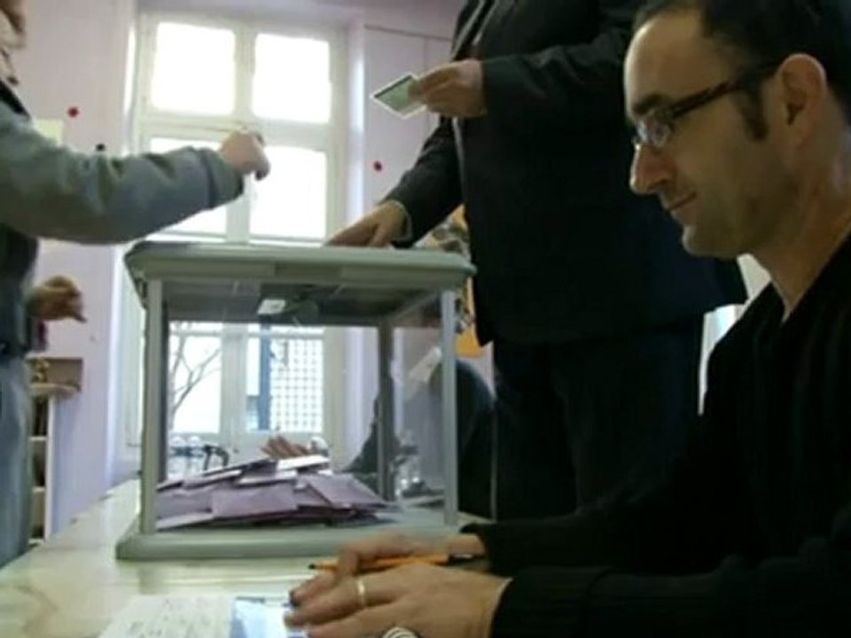 Législatives partielles : l'UMP ne connaît pas la crise