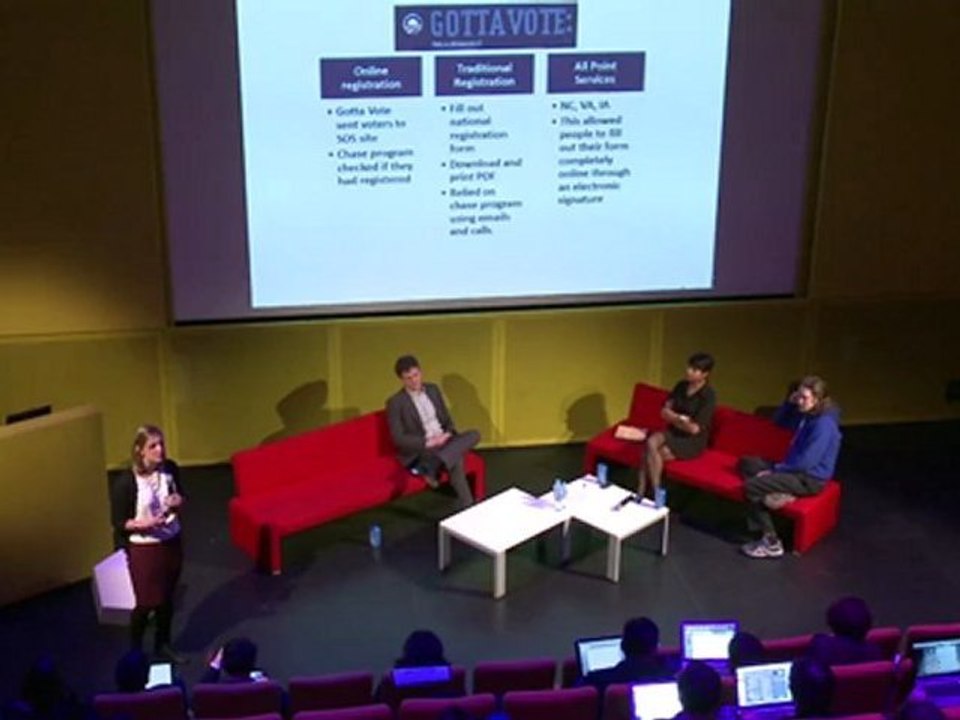 Betsy Hoover au Personal Democracy Forum France (From Hope to Forward).