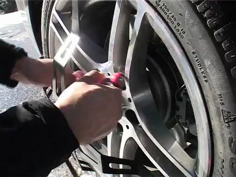 POLAIRE Trak Auto : passanger car snow Chain removing - Chaine à neige tourisme démontage