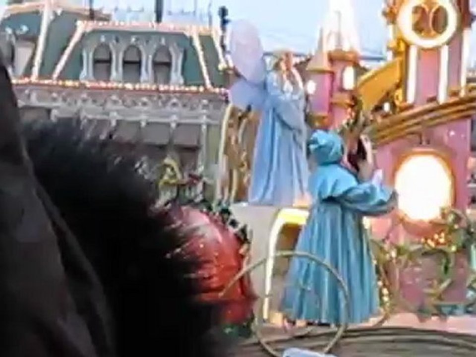 Parade (1)
