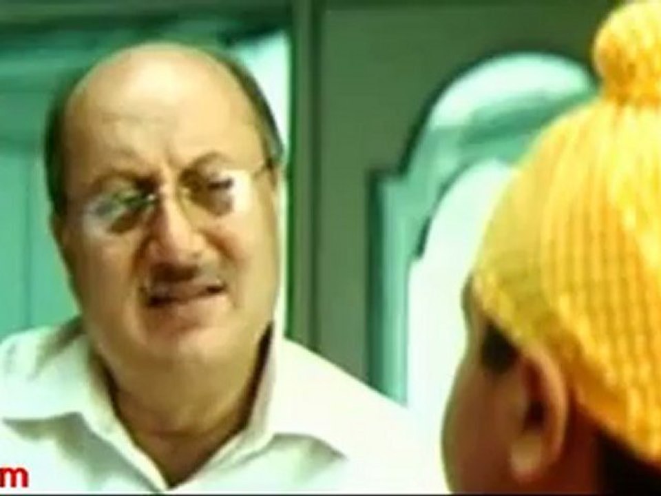 MEERABAI NOT OUT_clip3