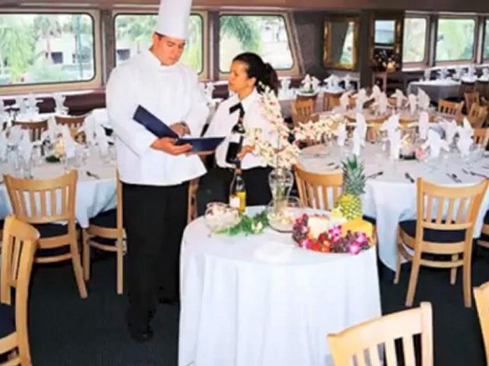 Experience cruising at Lady Windridge Yacht Charter