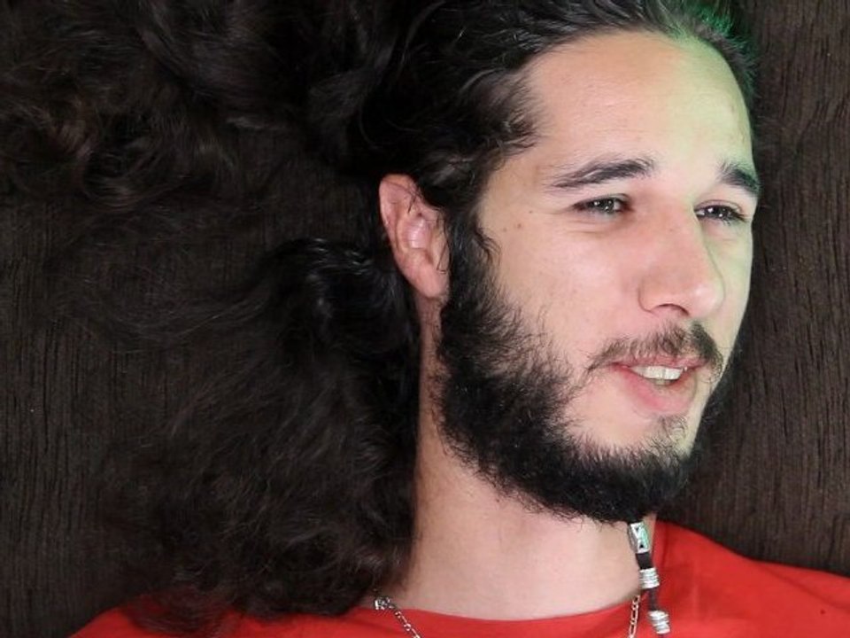 A Contrario 1.7 Trois