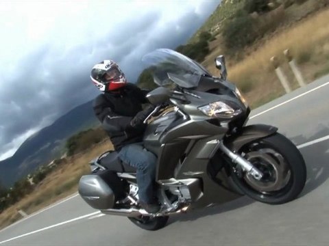 Essai Yamaha FJR 1300 A 2013