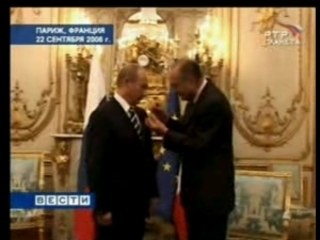 Chirac décore Poutine