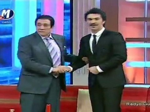 Bir Peri Gördüm Oturmuş Kûşe-yi Meyhânede (Oktay Bora Ertuğrul)